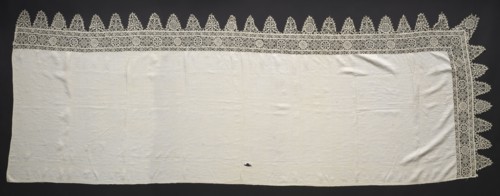 Needlepoint Lace (Reticella) Top of Linen Sheet, 17th century. Italy, Genoa, 17th century. Lace,