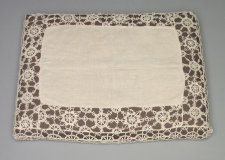 Needlepoint (Reticella) and Bobbin Lace Pillow Case, 17th century. Italy, Genoa, 17th century.