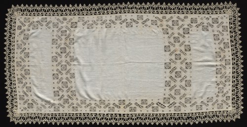 Needlepoint (Cutwork) and Bobbin Lace Cloth, 16th century. Italy, 16th century. Lace, needlepoint