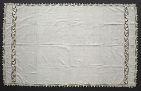 Needlepoint (Reticella) Lace Cloth, late 16th century. Italy, late 16th century. Lace, needlepoint: