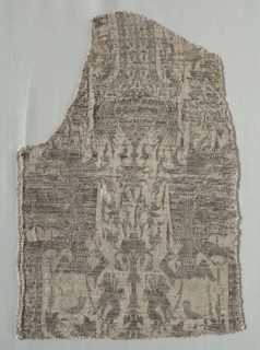 Silk Fragment, 1375-1399. Italy, last quarter of 14th century. Lampas weave, silk and gold thread;