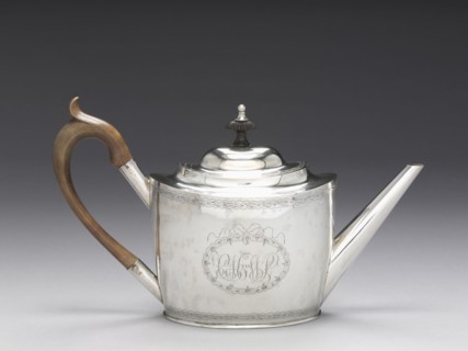Teapot, 1790-1810. Ebenezer Moulton (American, 1768-1824). Silver, wooden handle; with handle: 16.5