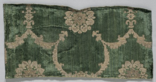 Velvet Fragment, 1400s. Italy, 15th century. Velvet (cut, voided, and brocaded): silk and gold