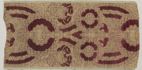Silk Velvet with Gold in Pomegranate Pattern, 1450-1500. Italy, possibly Florence, 15th century.