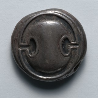 Stater: Boeotian Shield in High Relief (obverse), 379-338 BC. Greece, Boeotia, Thebes, 4th century