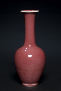 Lotus Petal Vase, 1662-1722. China, Jiangxi province, Jingdezhen, Qing dynasty (1644-1912), Kangxi