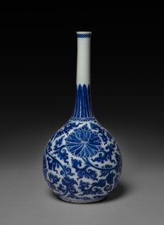 Bottle-shaped Vase, 1662-1722. China, Qing dynasty (1644-1912), Kangxi reign (1661-1722).
