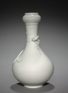 Bottle-shaped Vase, 1662-1722. China, Qing dynasty (1644-1912), Kangxi reign (1661-1722).
