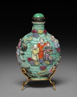 Flattened Ovoid Snuff Bottle with Stopper, 1796-1820. China, Qing dynasty (1644-1912), Jiaqing