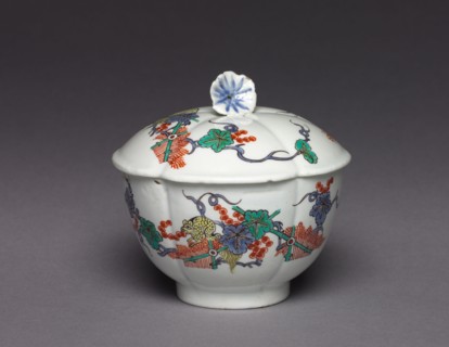 Sugar Bowl, c. 1730. Chantilly Porcelain Factory (French). Soft-paste porcelain; diameter: 4.8 x 7