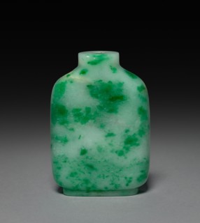 Snuff Bottle with Stopper, 1800s. China, Qing dynasty (1644-1911). Jade; with cover: 7.4 cm (2