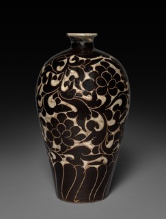 Vase with Peony Decoration: Cizhou ware, 11th-12th Century. China, Northern Song dynasty (960-1127)