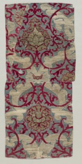 Fragment of Velvet, 15th century. Spain, 15th century. Velvet (cut, voided, and brocaded); silk and