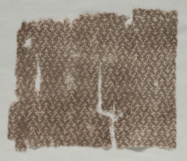 Fragment, 1100s - 1300s. India, 12th-14th century. Plain cloth, resist dyed; cotton; overall: 25.8