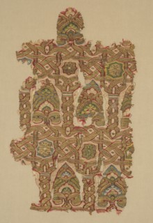 Silk fragment with arcade and palmettes, 1200s. Spain, probably Granada, Nasrid period,. Tapestry