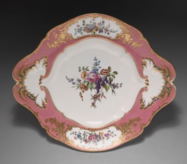 Platter, 1757. Sèvres Porcelain Manufactory (French, est. 1740). Soft-paste porcelainwith enamel