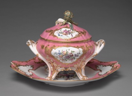 Tureen, 1757. Sèvres Porcelain Manufactory (French, est. 1740). Soft-paste porcelain with enamel