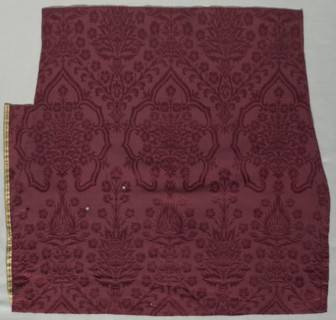 Length of Silk Textile, 1400s. Italy, 15th century. Damask, silk; average: 58.2 x 61.4 cm (22 15/16