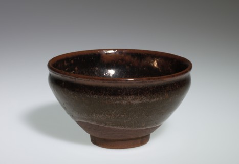 Teabowl: Seto Ware, 1400s-1500s. Japan, Muromachi Period (1392-1573). Pottery; diameter: 12.1 cm (4