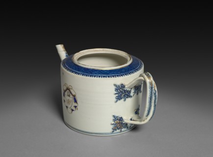 Teapot, c. 1775-1800. China, Chinese Export -- English or American Markets, 18th century.