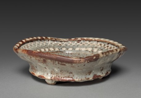 Dish with Design of Three Wild Geese in Flight: "Nezumi" Shino Ware, c. 1600. Japan, Momoyama