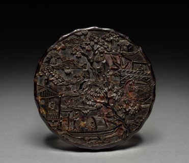Fragrance Box (lid), 1700s. China, Qing dynasty (1644-1911). Tortoiseshell; diameter: 8.6 cm (3 3/8