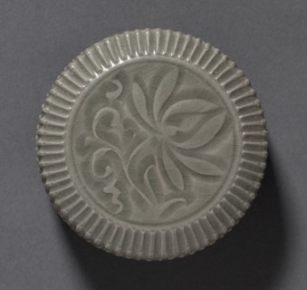 Covered Box with Carved Floral Design: Yaozhou Ware (lid), 1100s. China, Shanxi province, Northern