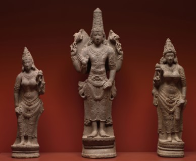 Vishnu with Shri, and Bhu, 900-950. South India, Tamil Nadu, probably Pudokkatai, early Chola