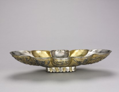 Bowl, 300-500. Iran, Sasanian, 4th-6th Century. Silver; overall: 6.4 x 14 cm (2 1/2 x 5 1/2 in.).