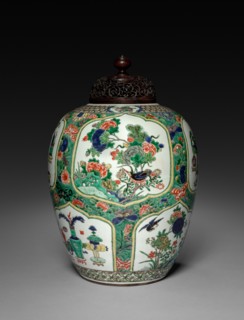 Vase, 1622-1722. China, Qing dynasty (1644-1911), Kangxi reign (1661-1722). Porcelain with