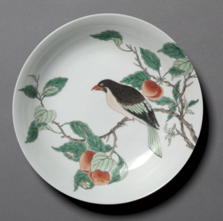 Dish with Bird on Peach Branch, 1662-1722. China, Jiangxi province, Jingdezhen kilns, Qing dynasty