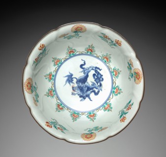 Bowl with Lion (Kara-shisi) and Floral Decoration: Kakiemon Type, 18th century. Japan, Edo Period