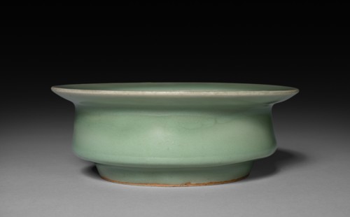 Brush Washer:  Longquan Ware, 13th Century. China, Southern Song dynasty (1127-1279). Glazed