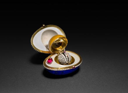 Lapis Lazuli Easter Egg with Crown and Ruby Egg Surprise, late 1800s - early 1900s. Firm of Peter