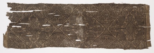 Fragment, 1420-1955. Iran or Iraq ?, 15th-20th century. Compound twill weave, silk; overall: 25.3 x