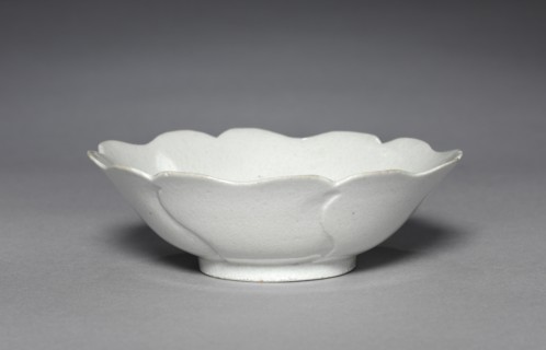 Hollyhock-shaped Cup, 1400s. Korea, Joseon dynasty (1392-1910). Porcelain; overall: 3.6 cm (1 7/16