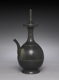 Ewer (Fusatsugata Suibyo), 1200s. Japan, late Kamakura Period (1185-1333). Bronze; overall: 34.9 cm