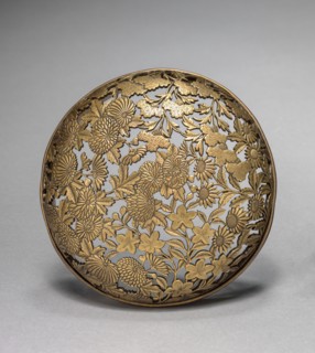 Incense Burner in Tripod Form, 1800s. Japan (?), 19th century. Glazed white porcelain, gilded