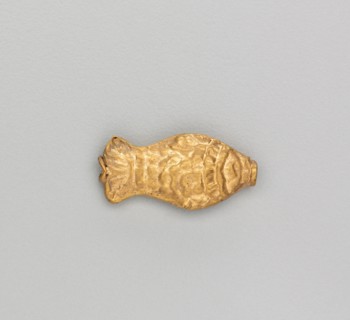 Necklace Bead in the Form of a Fish, 185-72 BC. India, Sunga Period (185-72 BC). Gold repoussé with