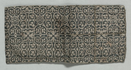 Reliquary (?) Bag, 1200s. Italy or Spain, 13th century. Compound twill weave, silk; overall: 11.5 x