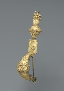 Fibula (Pin), 300s BC. Italy, Etruscan, 4th Century BC. Gold; overall: 4.2 cm (1 5/8 in.).