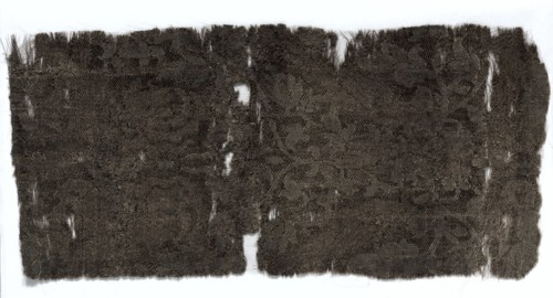 Silk Fragment, 1350-1399. Italy, mid or second half of 14th century. Lampas weave; silk and silver
