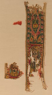 Fragment of a Clavus, 700s - 800s. Egypt, Abbasid period, 8th - 9th century. Tapestry inwoven in