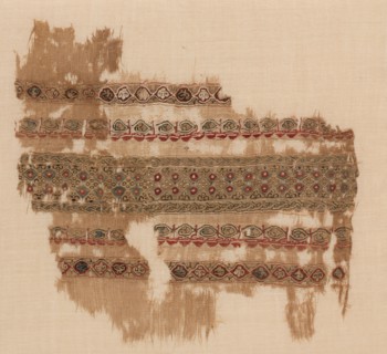 Fragment of a Tiraz-Style Textile, 1100s. Egypt, Fatimid period, 12th century. Tabby ground with
