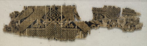 Textile Fragment with Portions of Eight-Pointed Star and Birds, 11th-12th century. Syria, Ayyubid