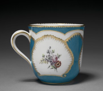 Cup, 1759. Sèvres Porcelain Manufactory (French, est. 1740). Soft-paste porcelain; overall: 8 x 10