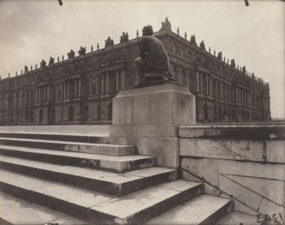 Versailles, Chaste Venus, 1922-1923. Eugène Atget (French, 1857-1927). Albumen print, gold toned;