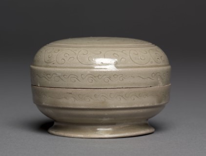 Covered Box with Double-Parrot Design, 960-1127. China, Zhejiang province, Northern Song dynasty