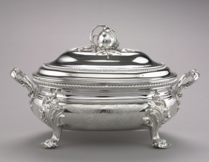 Tureen, 1753. Edward Wakelin (British, 1784). Silver; overall: 24.3 x 40.4 x 22.8 cm (9 9/16 x 15