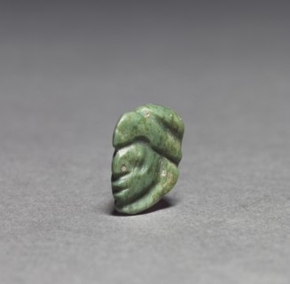 Head in Bird's Beak, before 1990. Mexico, Oaxaca, Mixtec(?). Serpentine; overall: 1.8 cm (11/16 in